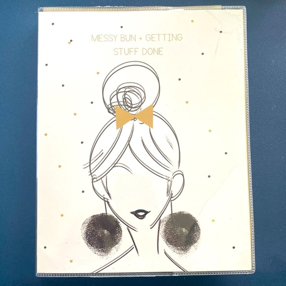 ✨🎀Weekly Planner Messy Bun + Getting Stuff Done✨ - Picture 1 of 4